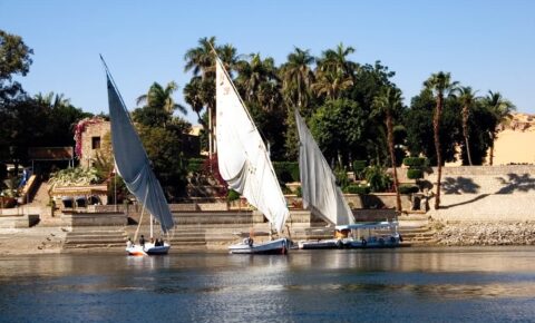 5 Days Deluxe Nile Cruise From Luxor to Aswan