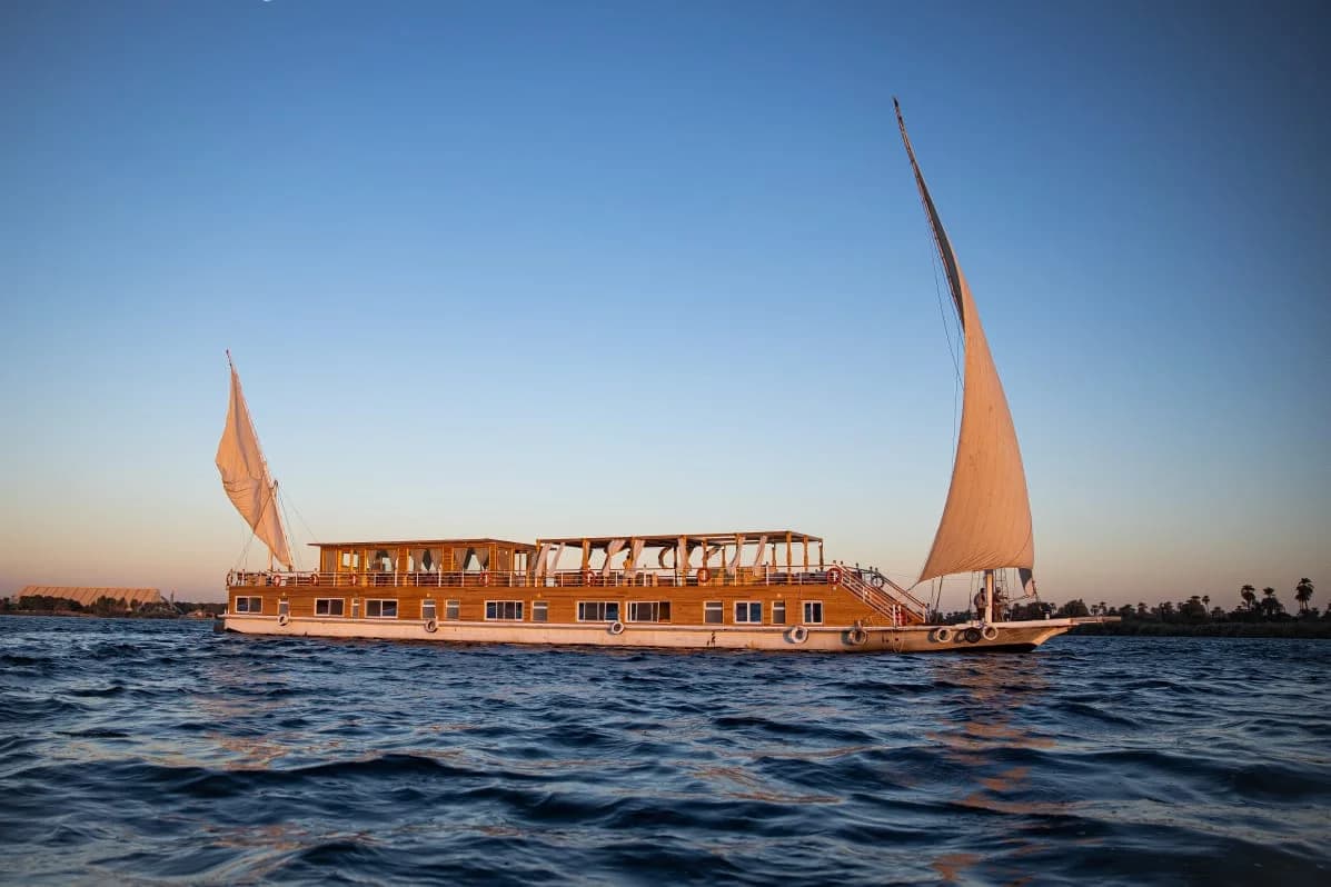 Dahabiya Nile Cruise Luxor to Aswan