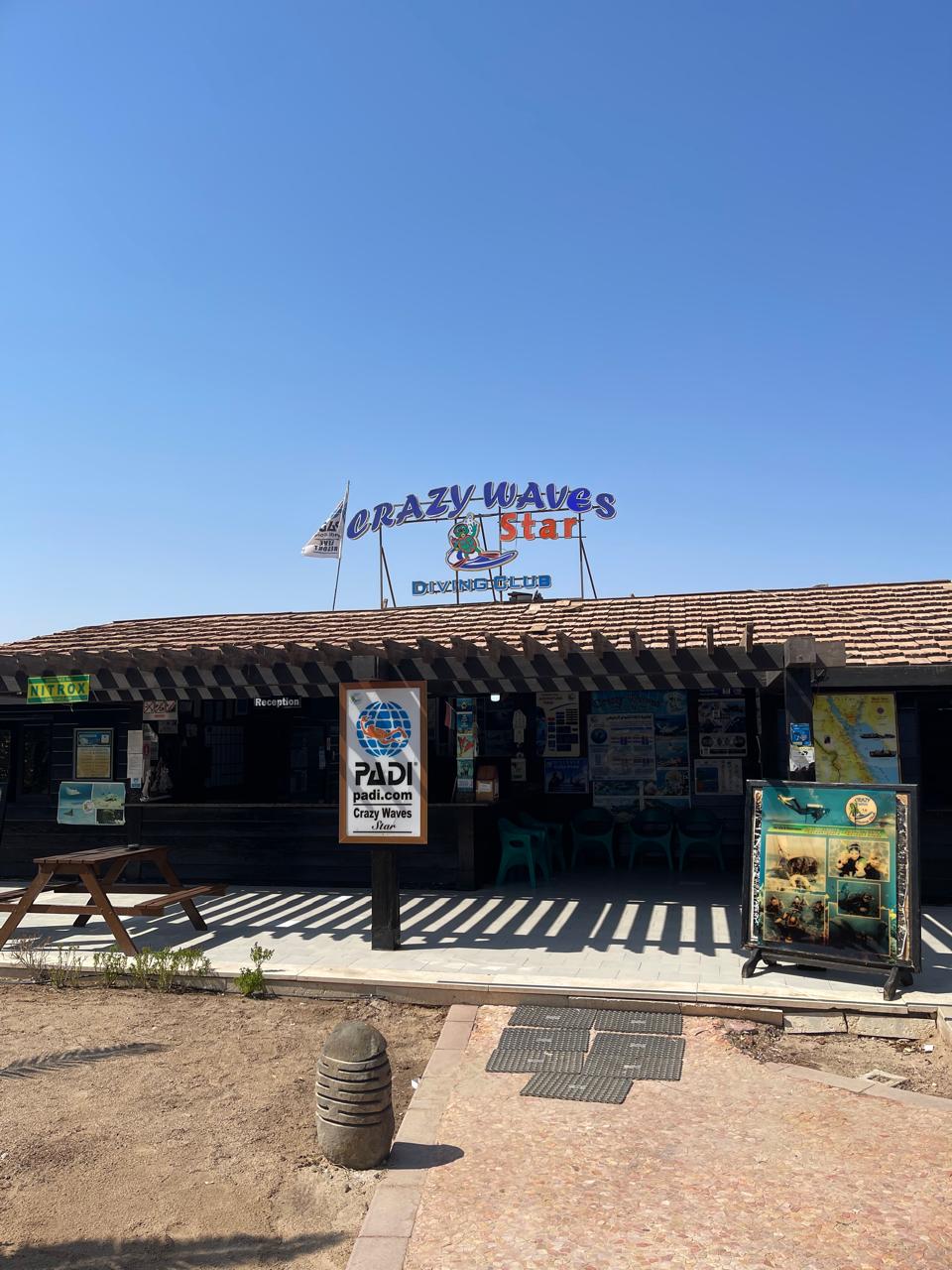 Crazy Waves Diving Club