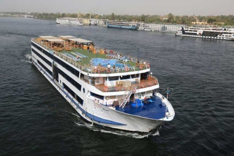 Deluxe Nile Cruise Blue Shadow I – Aswan to Luxor in 4 Days