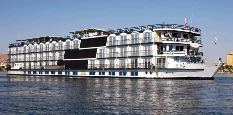 Nile Cruise Monica: 4 Days Tour Aswan to Luxor