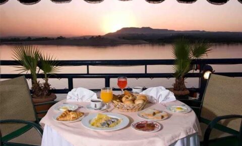 Nile Cruise Monica: 4 Days Tour Aswan to Luxor