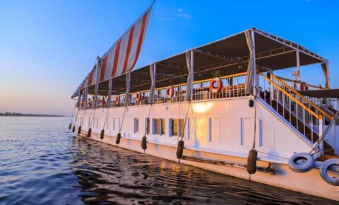 Pyramids Dahabiya Nile Cruise 4 Days Aswan to Luxor
