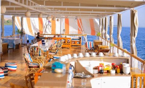 Pyramids Dahabiya Nile Cruise 5 Days Luxor to Aswan 
