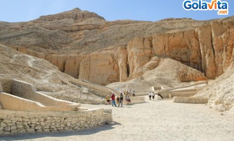 Heldagstur till Luxor och solförmörkelsespådom från Kairo