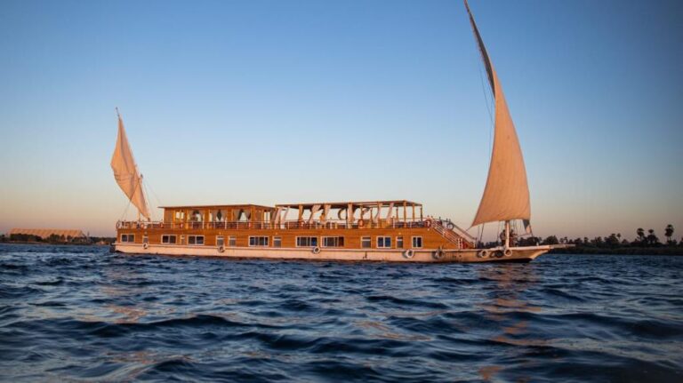4 nätter Akhnaton Dahabiya Nilkryssning Luxor till Aswan