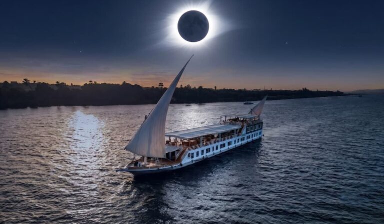 Cruzeiro Dahabiya no Nilo de Aswan a Luxor e Experiência do Eclipse Solar Total de 2027